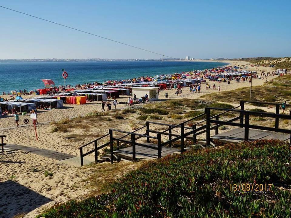 Estrela Do Mar - 100M Da Praia Peniche Buitenkant foto